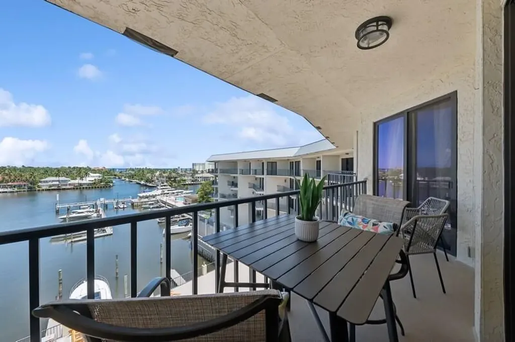 1035 S Federal Highway Delray Beach FL 33483
