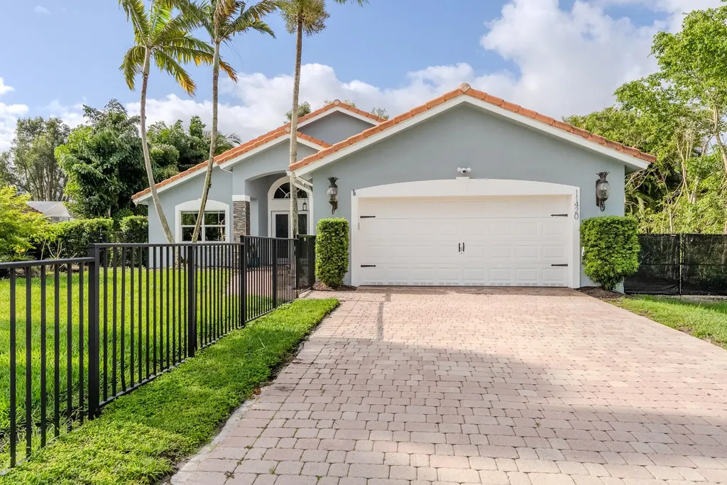 11420 NW 26th Street Plantation FL 33323