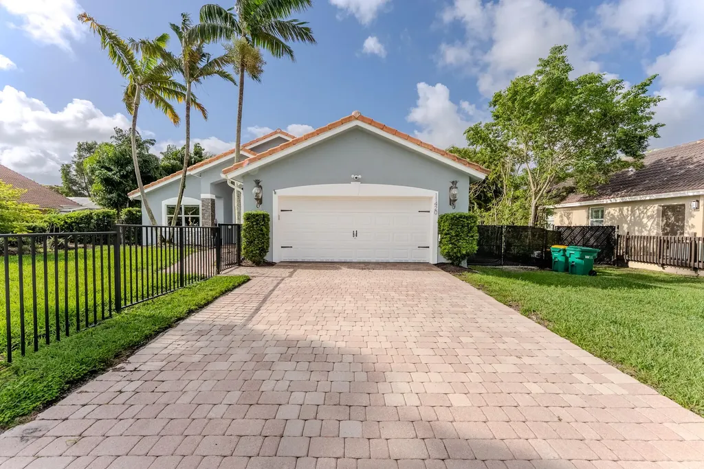 11420 NW 26th Street Plantation FL 33323
