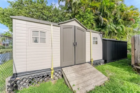 11420 NW 26th Street Plantation FL 33323