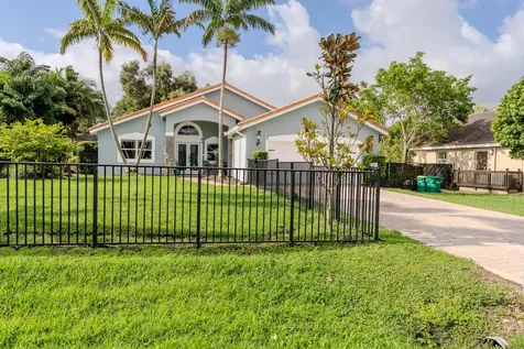 11420 NW 26th Street Plantation FL 33323