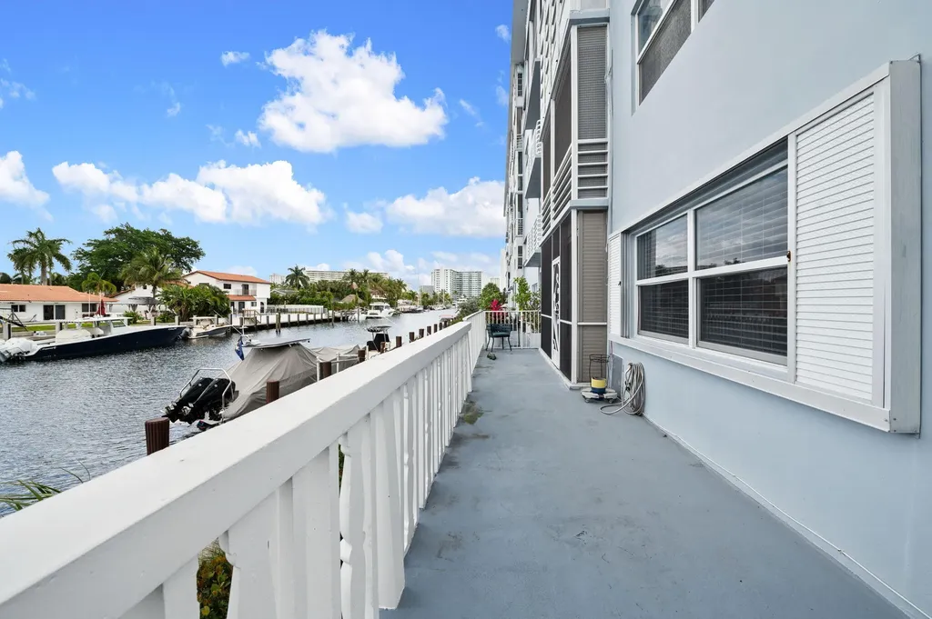 2829 NE 33rd Court Fort Lauderdale FL 33306