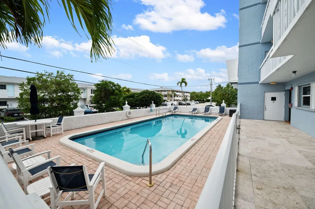 2829 NE 33rd Court Fort Lauderdale FL 33306