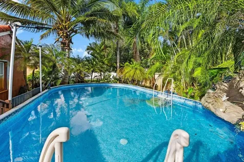 363 SW 161st Avenue Pembroke Pines FL 33027