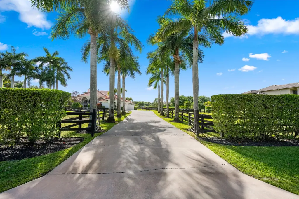 14594 Drafthorse Lane Wellington FL 33414