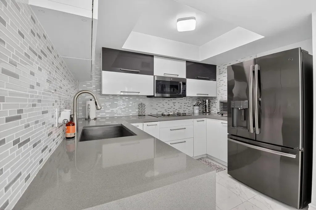 4310 Village Drive Delray Beach FL 33445