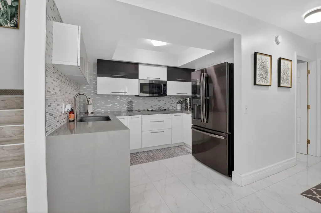 4310 Village Drive Delray Beach FL 33445