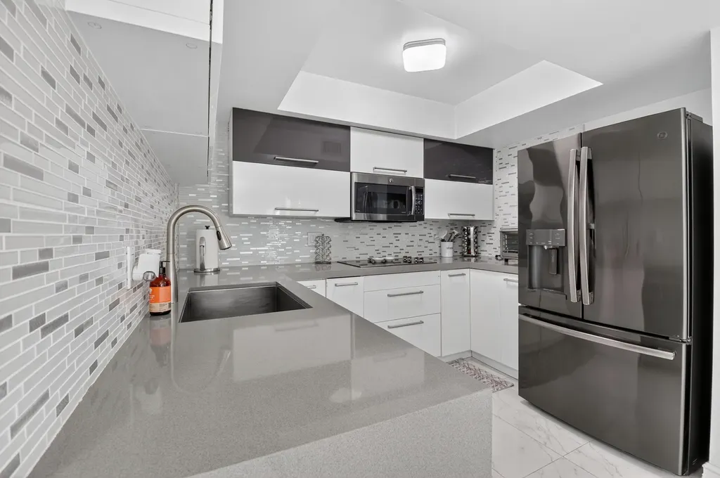 4310 Village Drive Delray Beach FL 33445