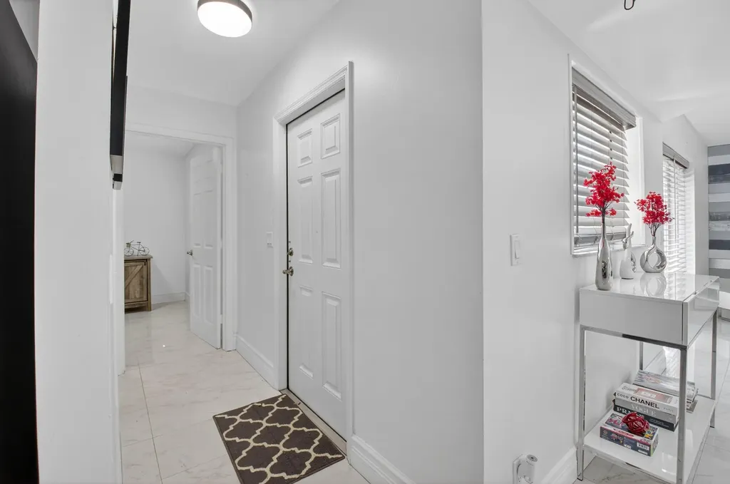 4310 Village Drive Delray Beach FL 33445