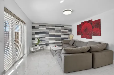 4310 Village Drive Delray Beach FL 33445