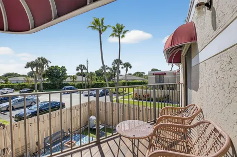 4310 Village Drive Delray Beach FL 33445
