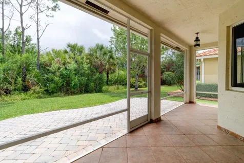 6188 Dorchester Way Vero Beach FL 32966