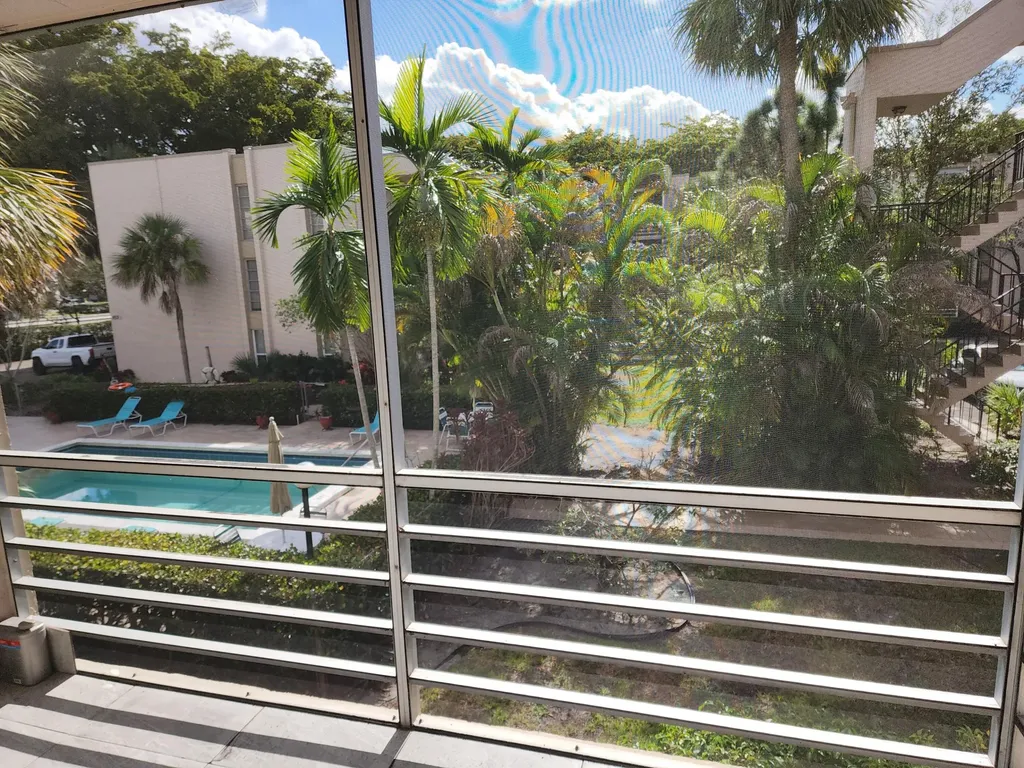 485 N Pine Island Road Plantation FL 33324