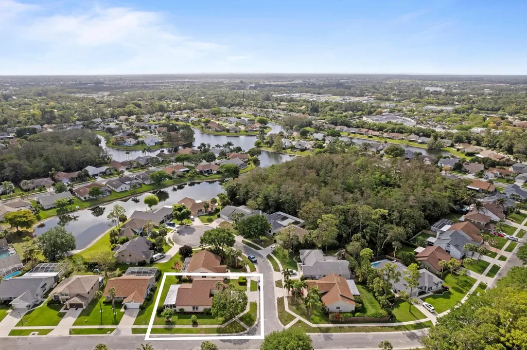 9935 Pine Dust Court Wellington FL 33467