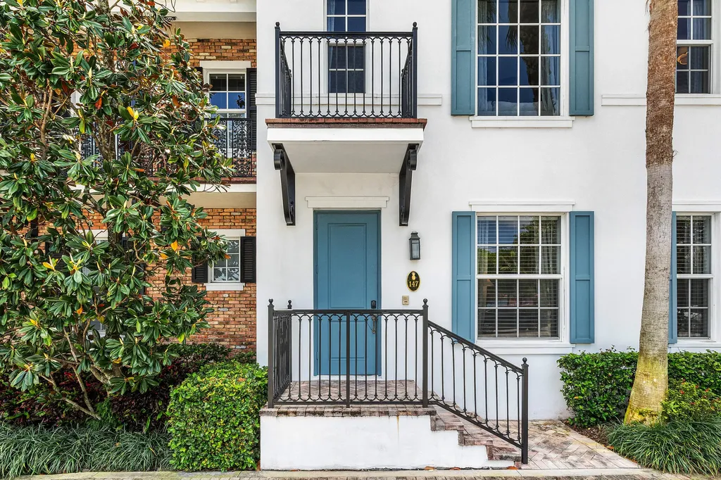 147 N Cannery Row Circle Delray Beach FL 33444