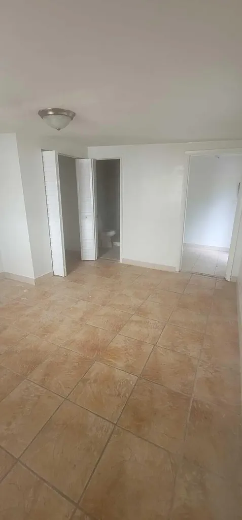 5721 Fillmore Street Hollywood FL 33021