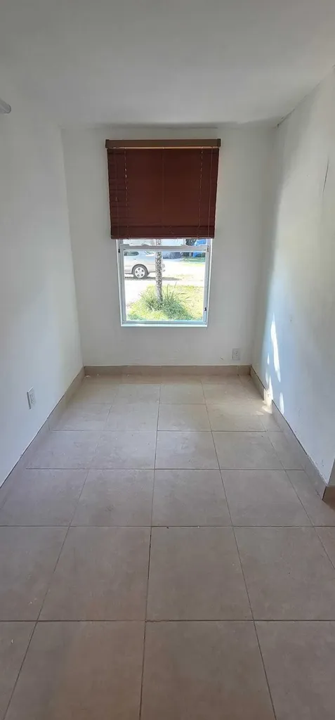 5721 Fillmore Street Hollywood FL 33021