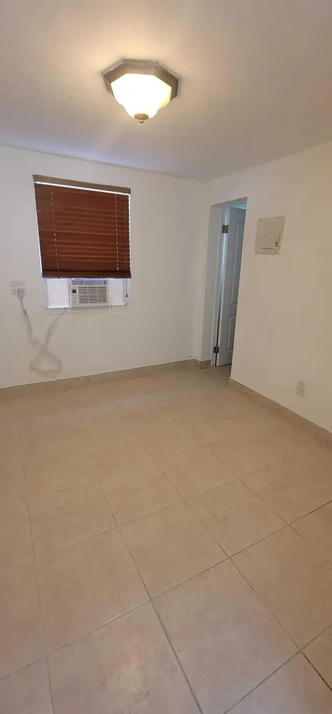 5721 Fillmore Street Hollywood FL 33021