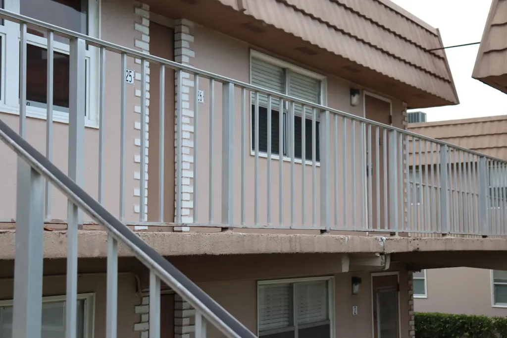 26 Brittany Delray Beach FL 33446