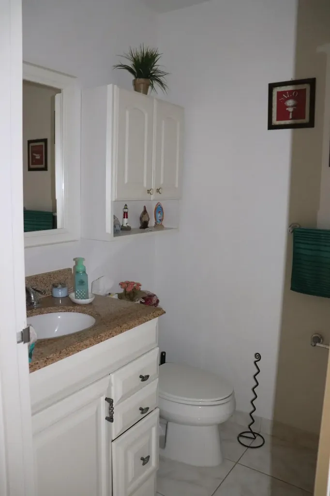 26 Brittany Delray Beach FL 33446