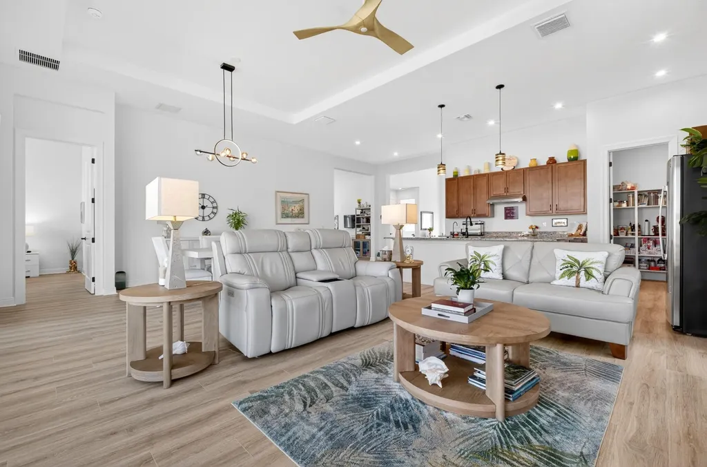 8629 SW Cantante Way Port St Lucie FL 34987