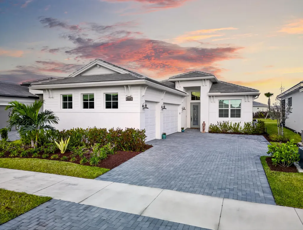 8629 SW Cantante Way Port St Lucie FL 34987