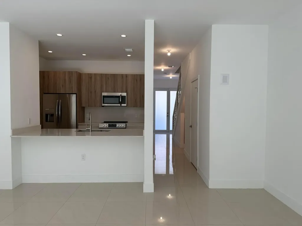 815 NE 17th Avenue Fort Lauderdale FL 33304