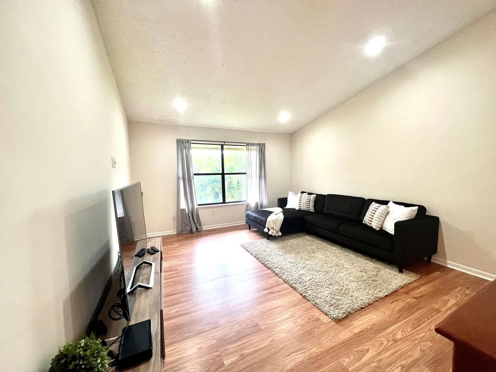 12999 Odessa Trail Wellington FL 33414