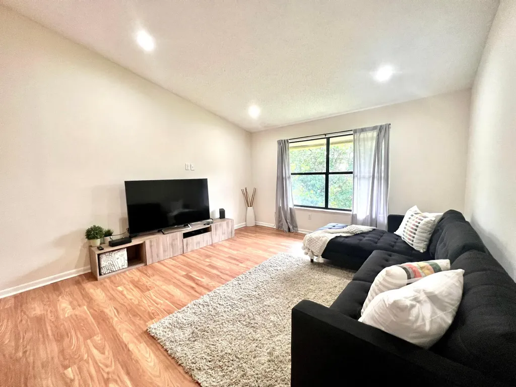 12999 Odessa Trail Wellington FL 33414