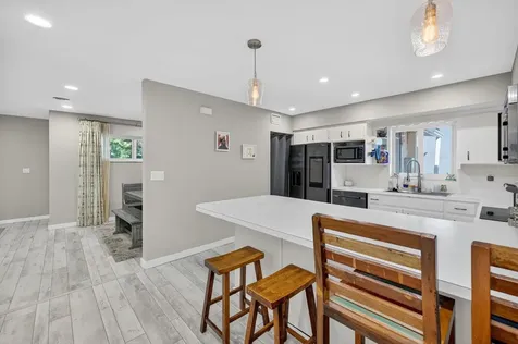 1570 NE 30th Place Oakland Park FL 33334