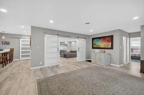 1570 NE 30th Place Oakland Park FL 33334