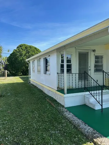 7199 SE Redbird Circle Hobe Sound FL 33455