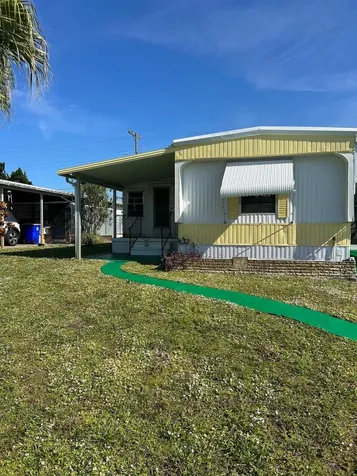 7199 SE Redbird Circle Hobe Sound FL 33455