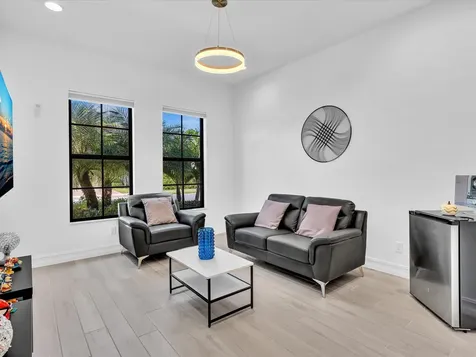 8928 E Bastille Circle Parkland FL 33076