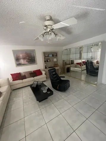 186 Flanders D Delray Beach FL 33484
