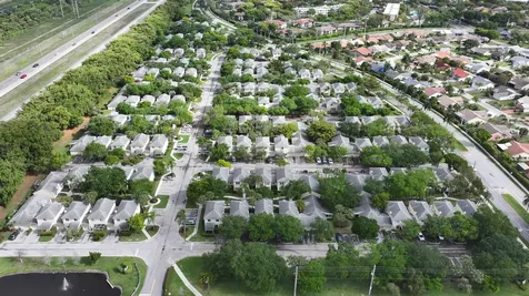 10881 Sea Hibiscus Lane Tamarac FL 33321