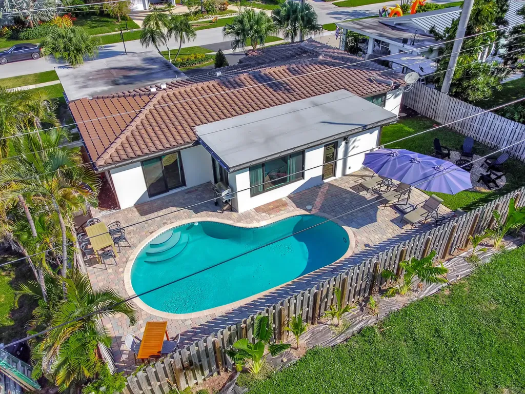 908 SE 16th Street Deerfield Beach FL 33441