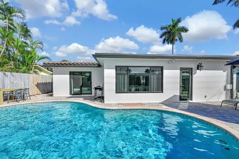 908 SE 16th Street Deerfield Beach FL 33441