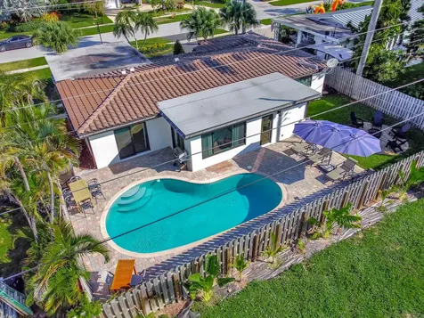 908 SE 16th Street Deerfield Beach FL 33441