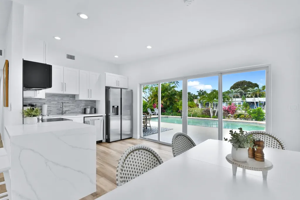 6821 Kingston Drive Lake Worth FL 33462
