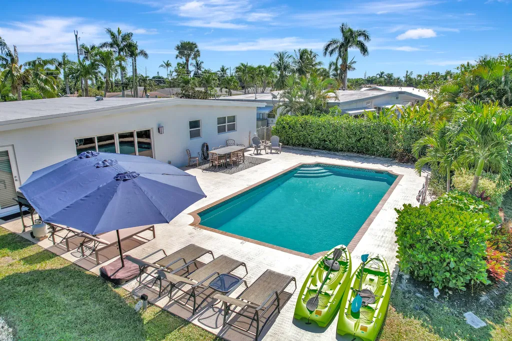 6821 Kingston Drive Lake Worth FL 33462