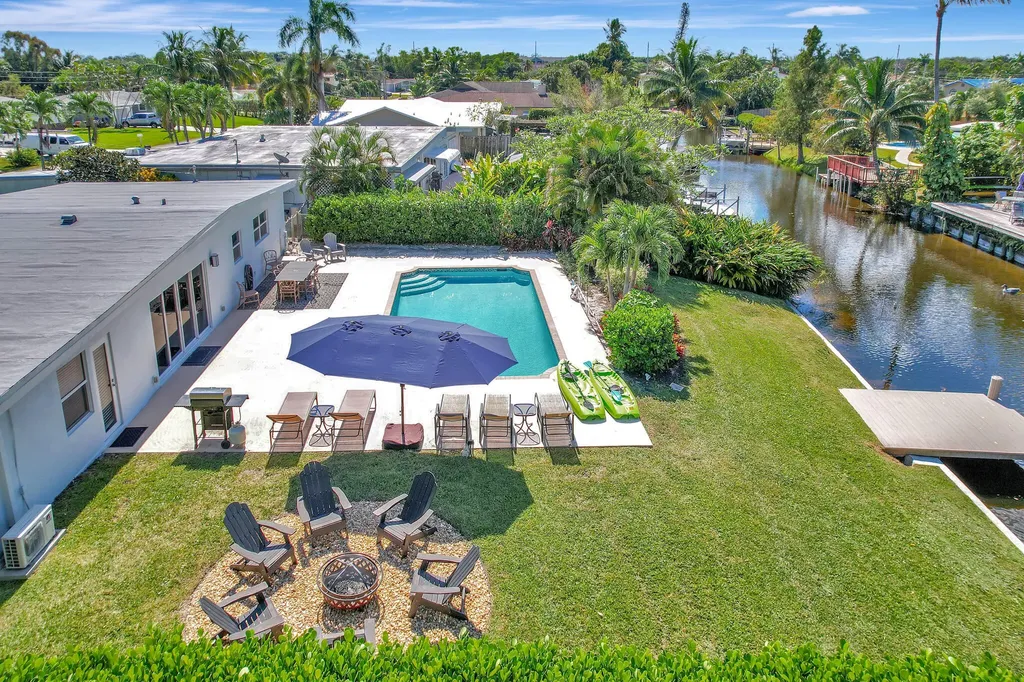 6821 Kingston Drive Lake Worth FL 33462