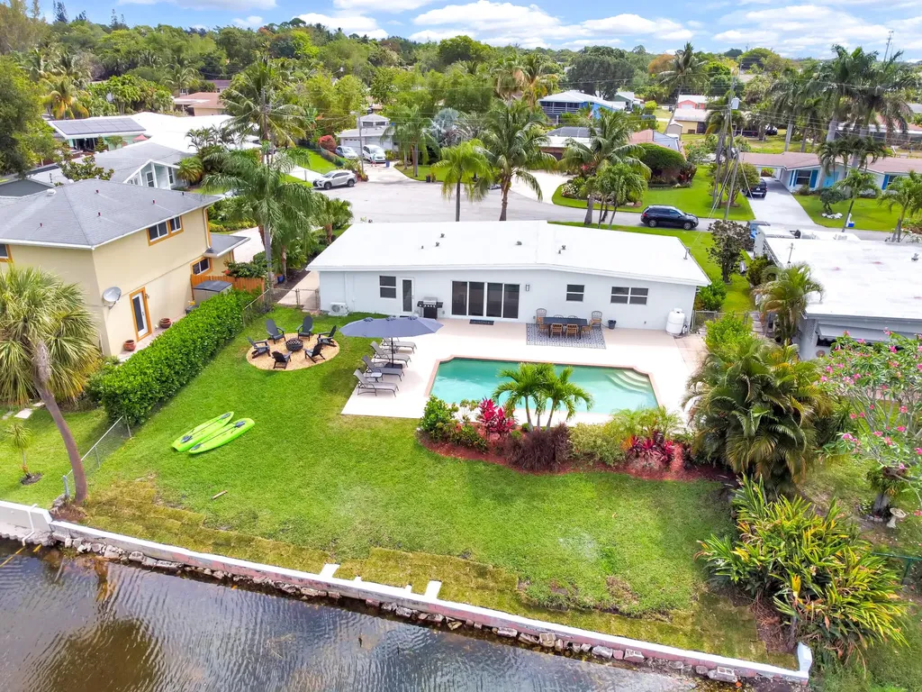 6821 Kingston Drive Lake Worth FL 33462