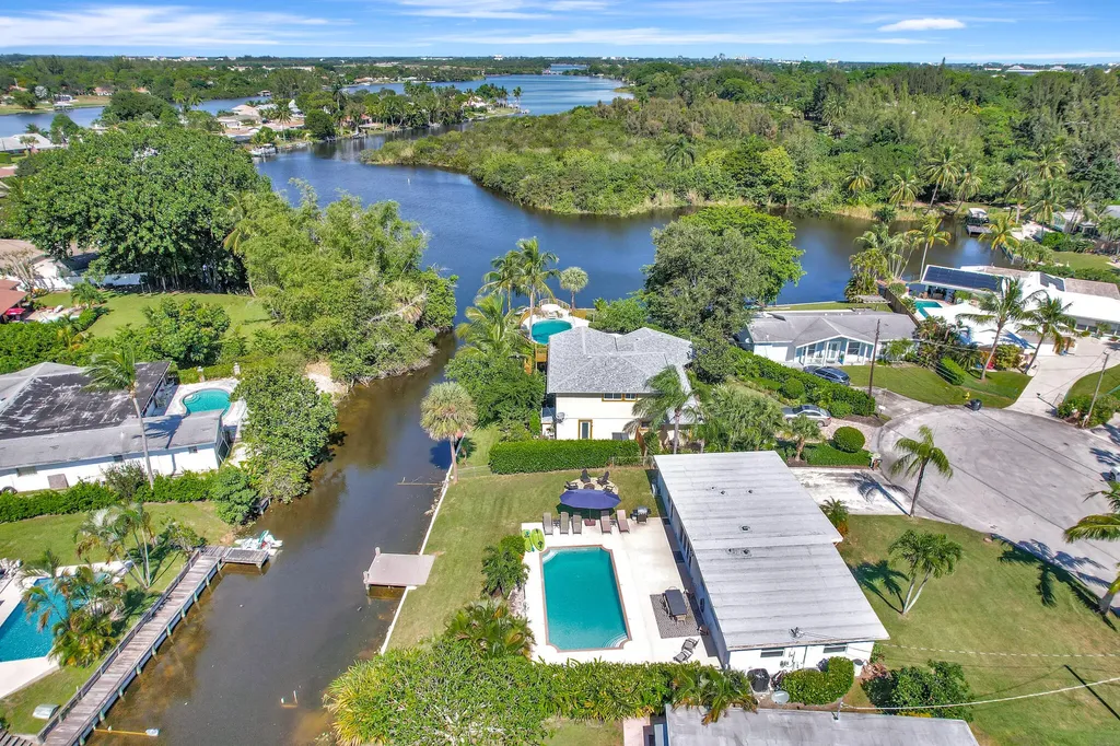 6821 Kingston Drive Lake Worth FL 33462