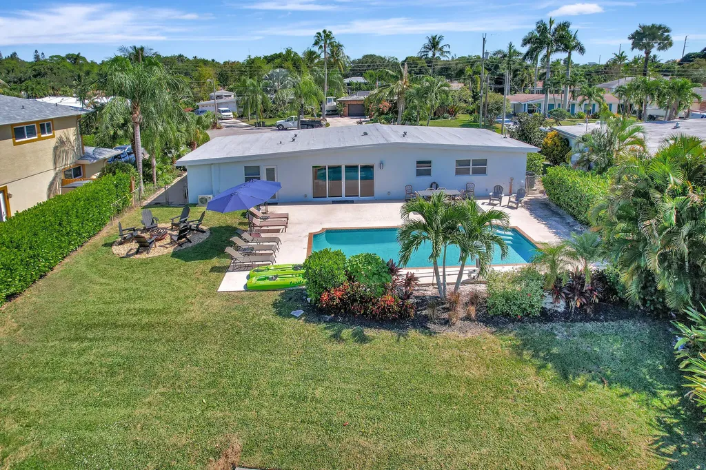 6821 Kingston Drive Lake Worth FL 33462