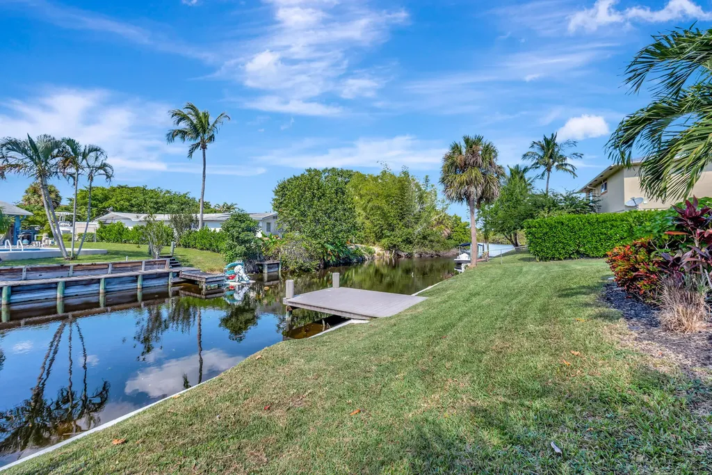 6821 Kingston Drive Lake Worth FL 33462