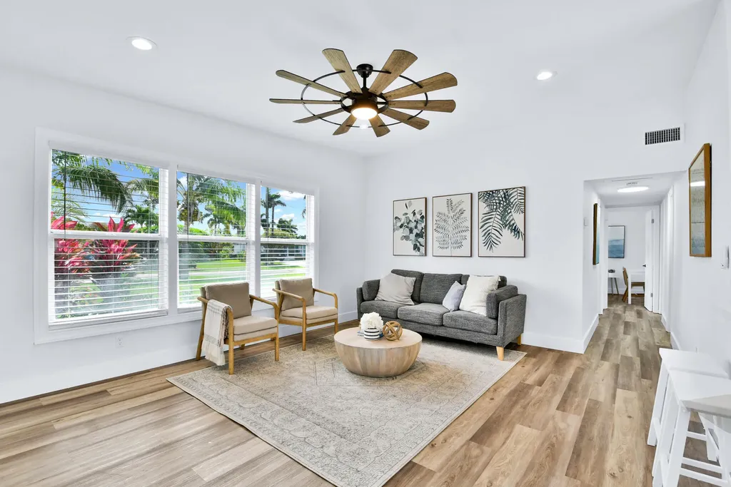 6821 Kingston Drive Lake Worth FL 33462