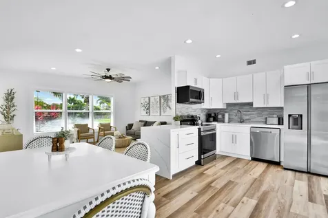6821 Kingston Drive Lake Worth FL 33462