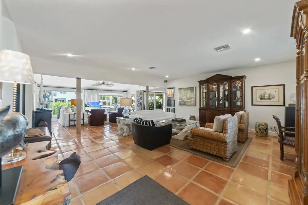 926 Eve Street Delray Beach FL 33483