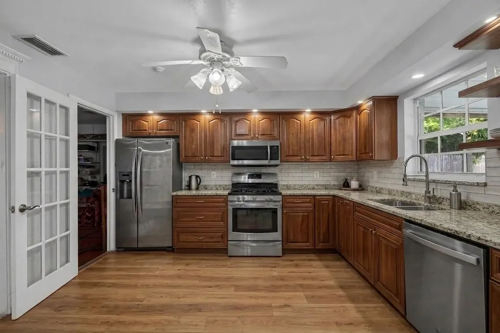 3213 Dover Road Pompano Beach FL 33062